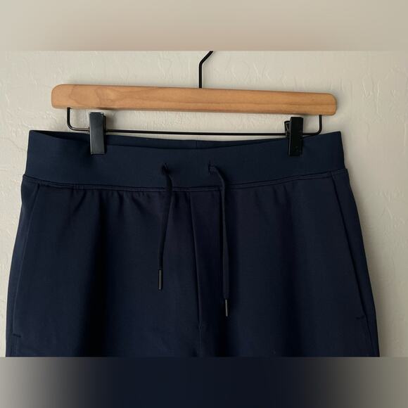Lululemon navy blue casual sweat shorts medium - Picture 9 of 10